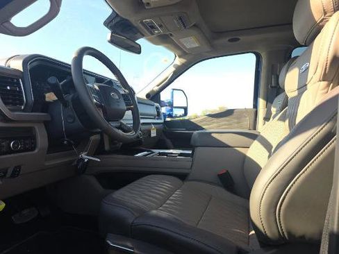 Used 2026 Ford F450 Platinum w/ Platinum Plus Package image 2