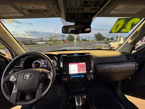 Used 2020 Toyota 4Runner TRD Pro AWD/4WD image 10
