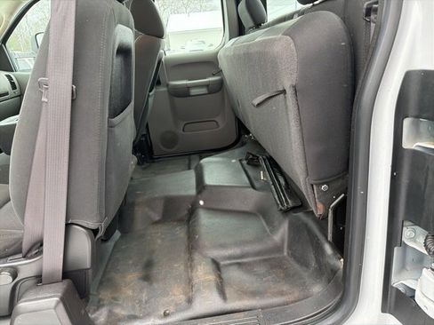 Used 2013 Chevrolet Silverado 2500 W/T image 25