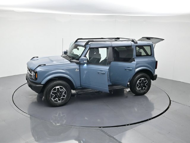 Used 2025 Ford Bronco Outer Banks AWD/4WD image 47