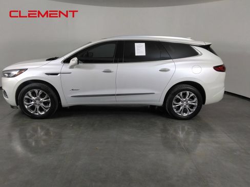 Used 2021 Buick Enclave Avenir w/ Avenir Technology Package FWD image 8
