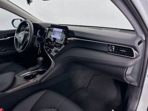 Certified 2024 Toyota Camry SE FWD image 27