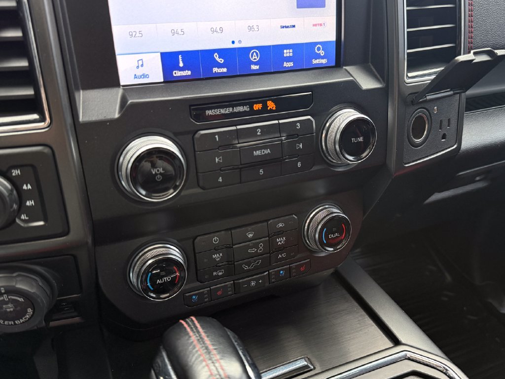 Used 2019 Ford F150 Lariat w/ Equipment Group 502A Luxury AWD/4WD image 28