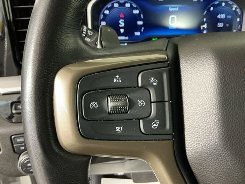 Used 2023 Chevrolet Silverado 1500 High Country w/ Technology Package AWD/4WD image 16