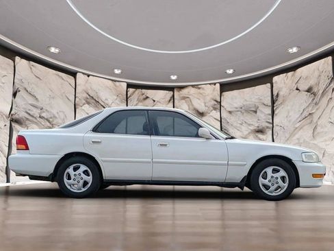 Used 1996 Acura TL 3.2 FWD image 15