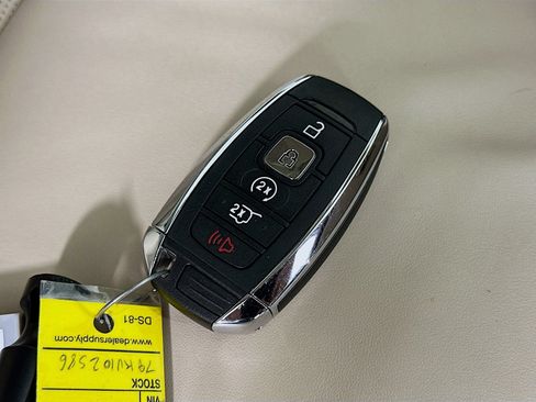 Used 2019 Lincoln MKC Select w/ Select Plus Package AWD/4WD image 46