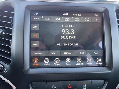 Used 2021 Jeep Cherokee Latitude Lux w/ Sun & Sound Group image 17