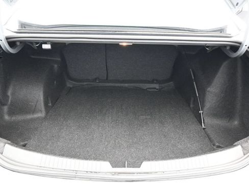Used 2024 Chevrolet Malibu LT FWD image 34