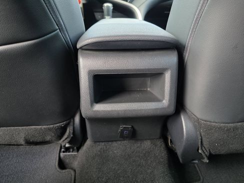 Used 2023 Toyota Camry SE FWD image 19