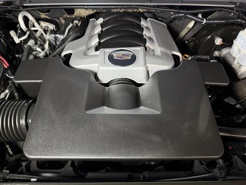 Used 2020 Cadillac Escalade ESV Platinum AWD/4WD image 10