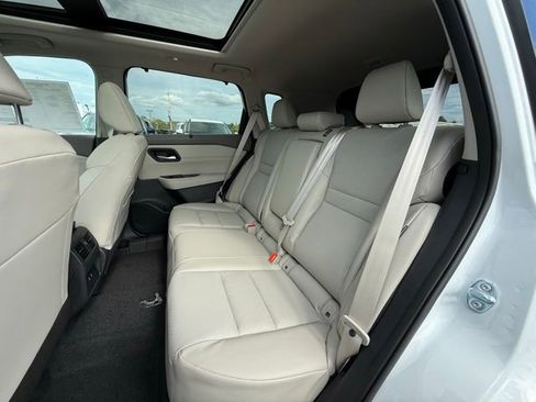 New 2026 Nissan Rogue SV w/ SV Premium Package AWD/4WD image 15