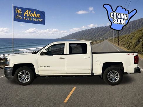 Used 2017 Chevrolet Silverado 1500 LT w/ All Star Edition AWD/4WD image 2