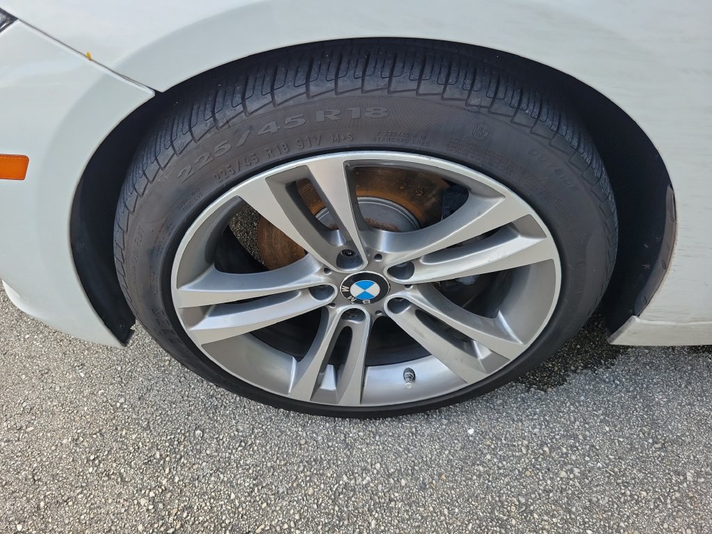 Used 2013 BMW 328i Sedan RWD image 4