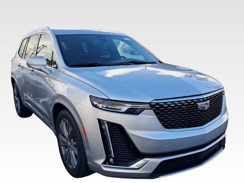 Used 2020 Cadillac XT6 Premium Luxury image 2