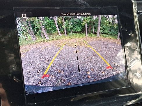 New 2025 Jeep Grand Cherokee Altitude image 12