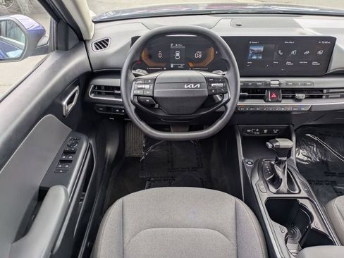 Used 2025 Kia K4 FWD image 27