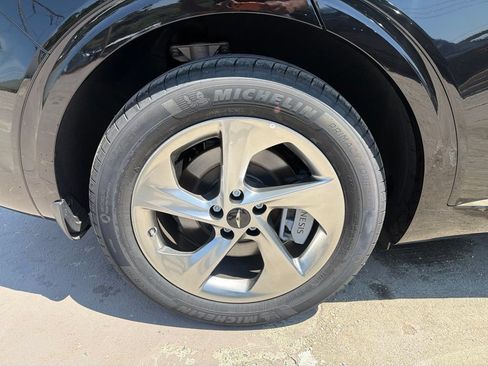 New 2026 Genesis GV70 2.5T Advanced AWD/4WD image 23