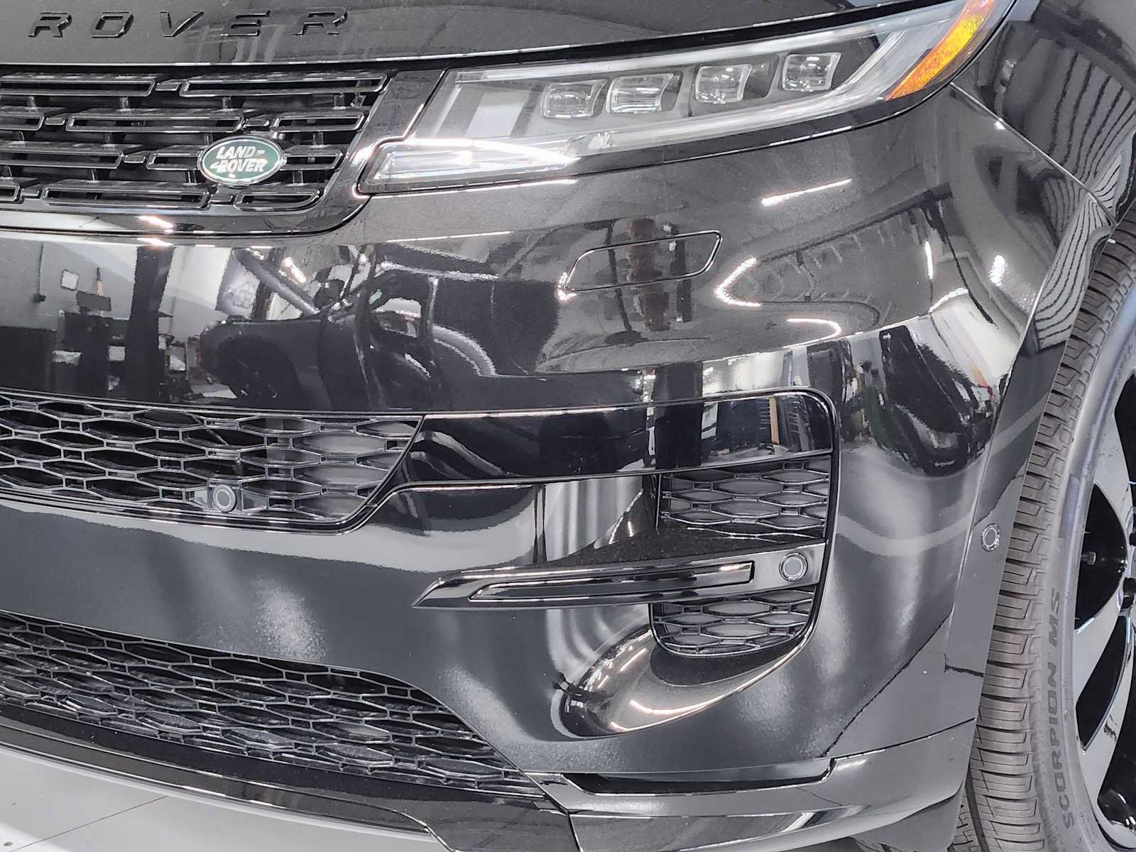 New 2027 Land Rover Range Rover Sport Dynamic SE AWD/4WD image 12