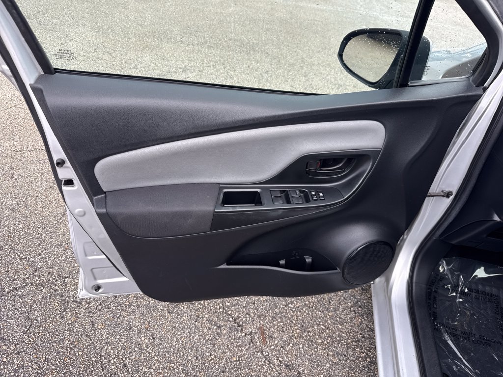 Used 2016 Toyota Yaris L FWD image 12