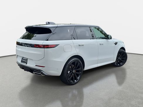 New 2025 Land Rover Range Rover Sport Dynamic SE image 5