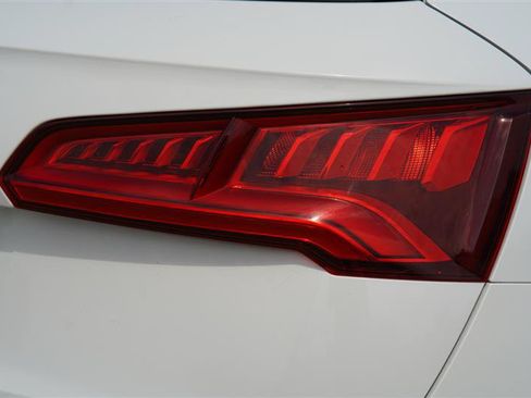 Used 2019 Audi SQ5 Prestige AWD/4WD image 40