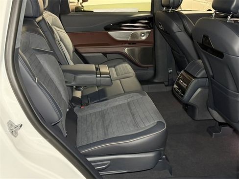 New 2026 Lincoln Nautilus Black Label image 12