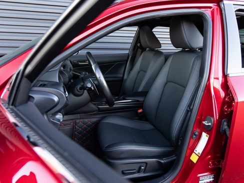 Used 2025 Lexus IS 350 F Sport w/ Navigation Package image 21