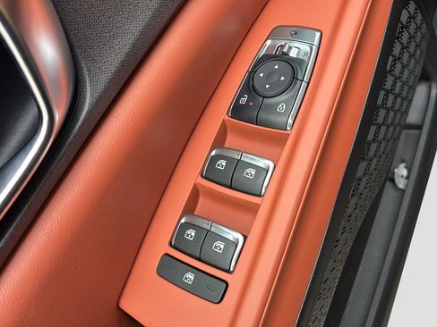 New 2026 Kia Carnival SX FWD image 12