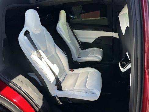 Used 2023 Tesla Model X Plaid image 13