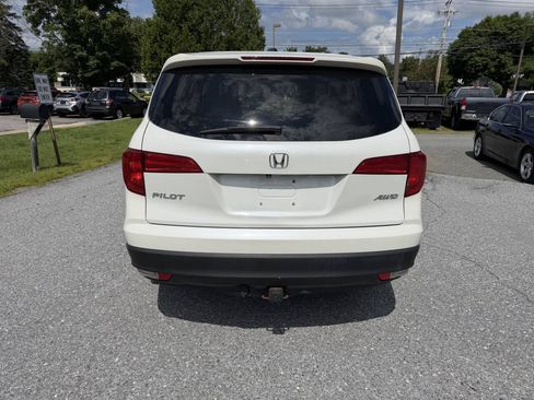 Used 2016 Honda Pilot EX image 4