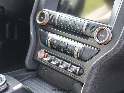 Used 2022 Ford Mustang Shelby GT500 w/ Carbon Fiber Track Pack image 33