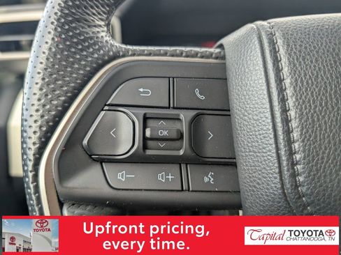 Used 2024 Toyota Tacoma TRD Off-Road AWD/4WD image 15