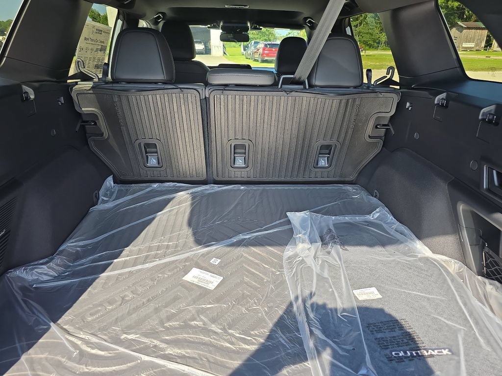 New 2026 Subaru Outback Limited AWD/4WD image 11