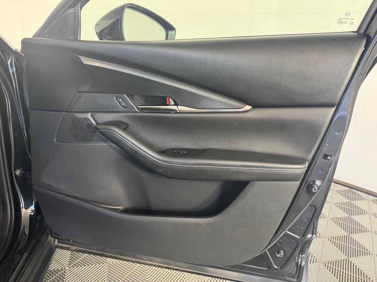 Used 2025 MAZDA CX-30 AWD 2.5 S w/ Preferred Package image 35