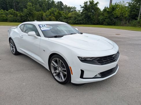 Used 2024 Chevrolet Camaro LT w/ RS Package RWD image 2