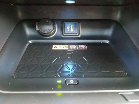 Used 2023 Toyota RAV4 XSE image 30