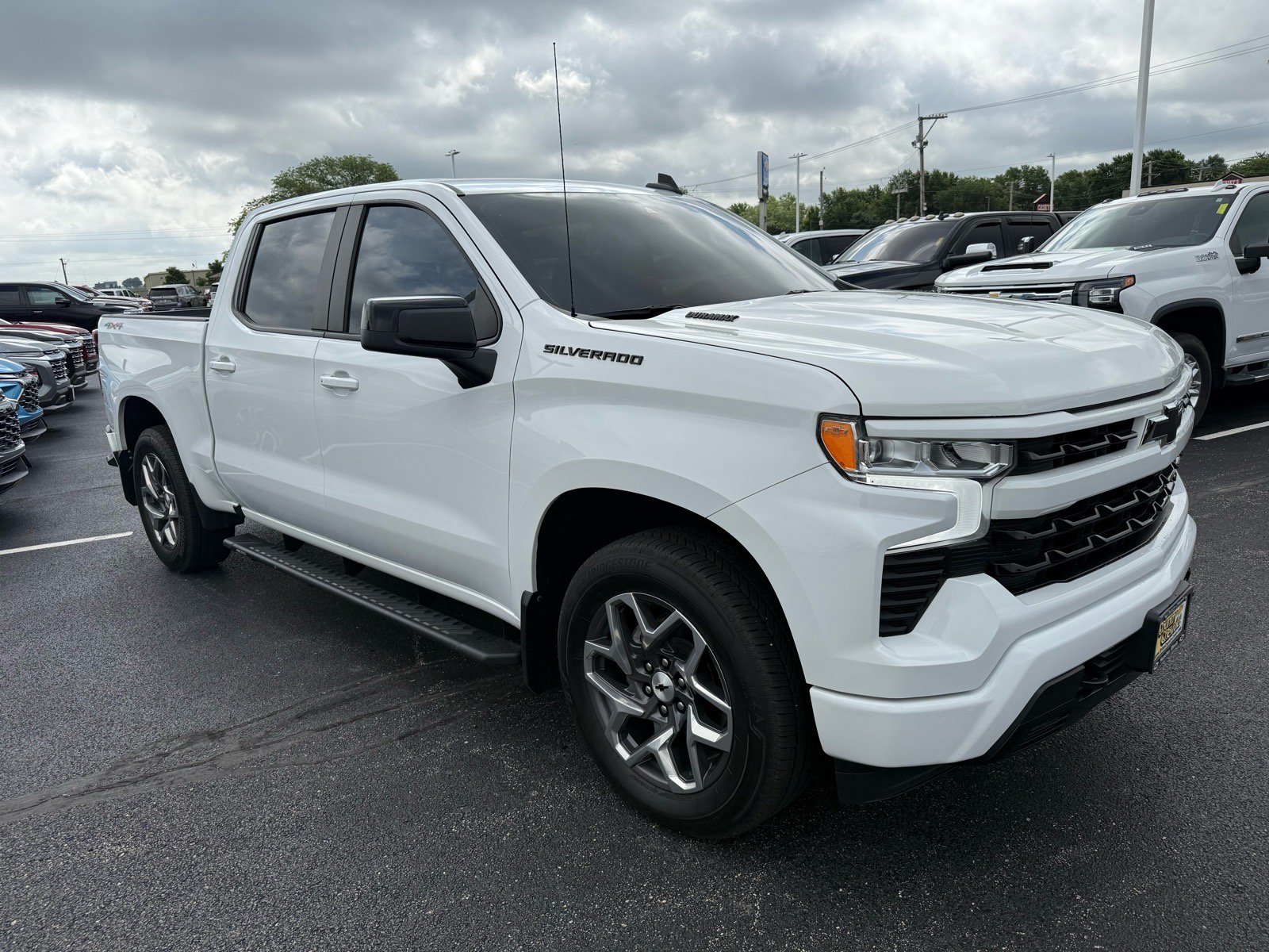 Used 2023 Chevrolet Silverado 1500 RST w/ LPO, Dark Essentials Package AWD/4WD image 7