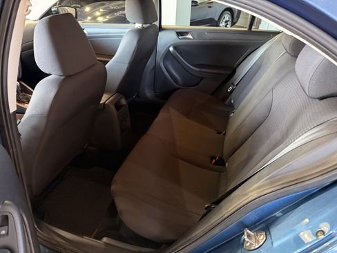 Used 2015 Volkswagen Jetta S image 11