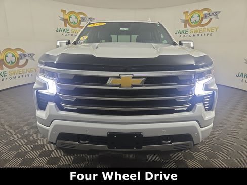 Certified 2025 Chevrolet Silverado 1500 High Country image 2