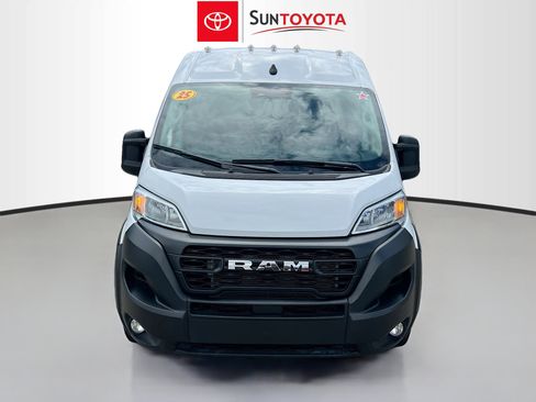 Used 2025 RAM ProMaster 2500 w/ Convenience Group image 10