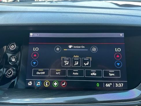Used 2021 Buick Envision Essence AWD/4WD image 25