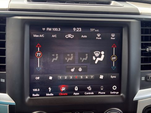 Used 2019 RAM 1500 Big Horn AWD/4WD image 18