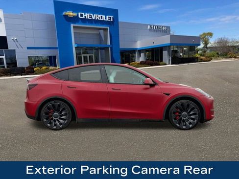 Used 2022 Tesla Model Y Performance image 10