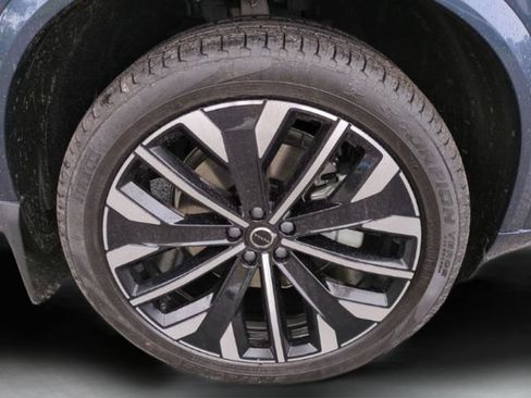 New 2026 Volvo XC90 B6 Plus w/ Protection Package Premier AWD/4WD image 26