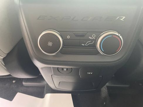 New 2026 Ford Explorer Active w/ Active Comfort Package AWD/4WD image 24