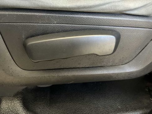 Used 2016 RAM 2500 Tradesman w/ Chrome Appearance Group image 14