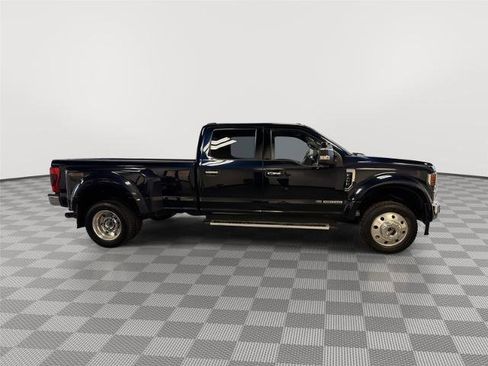 Certified 2022 Ford F450 Lariat w/ Lariat Ultimate Package image 6