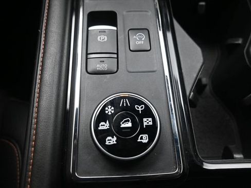 Used 2024 Nissan Pathfinder Rock Creek AWD/4WD image 31