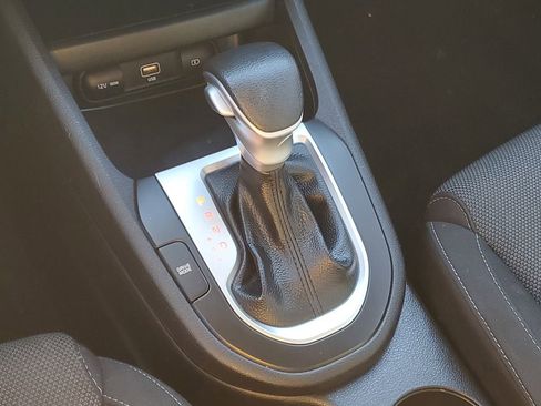 Used 2024 Kia Forte LXS image 21