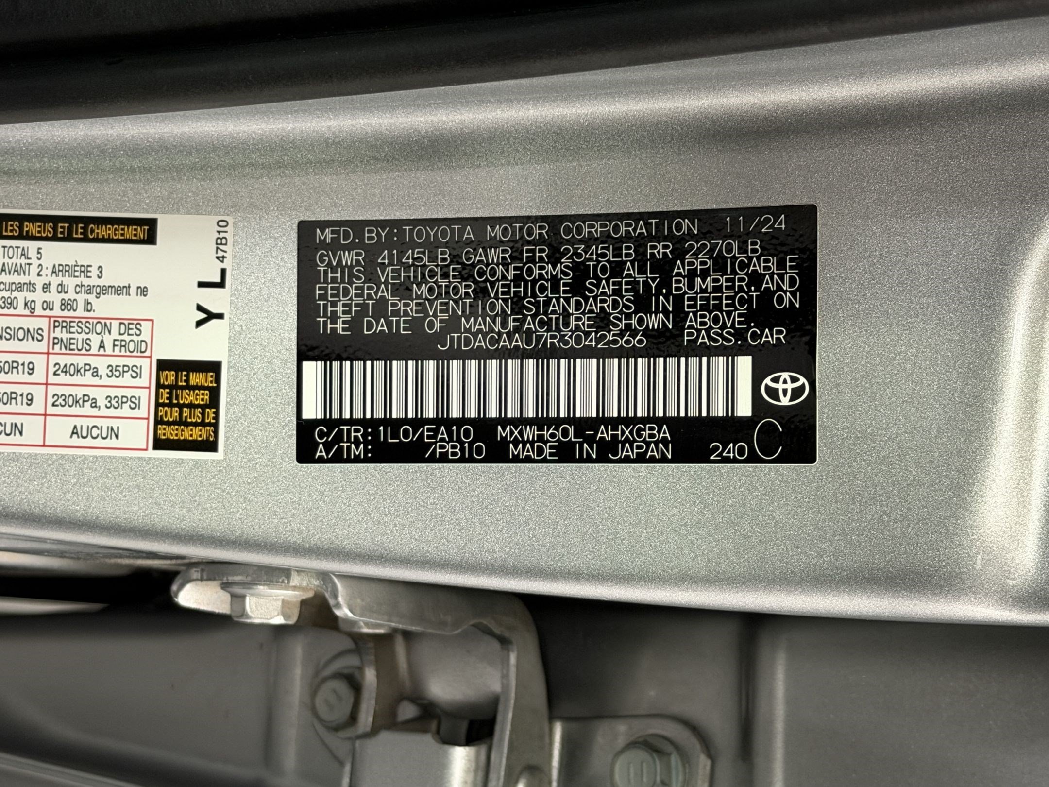 Used 2024 Toyota Prius XLE FWD image 26